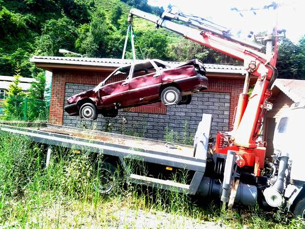 Hurda araçlar kald?r?l?yor