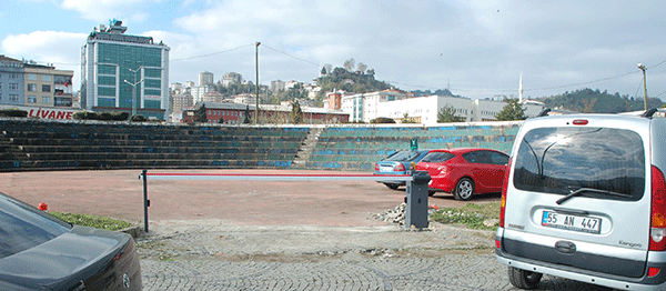 Antik tiyatro de?il, Sarho? masas?