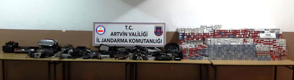 Gümrük kapısı değil HANGAR kapısı