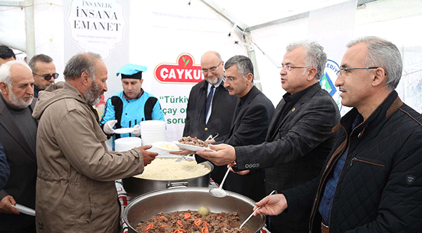 Rizede kutlu doğum ikramı