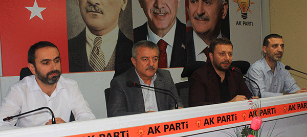 AK Parti Merkez ilçede geriye dönüş