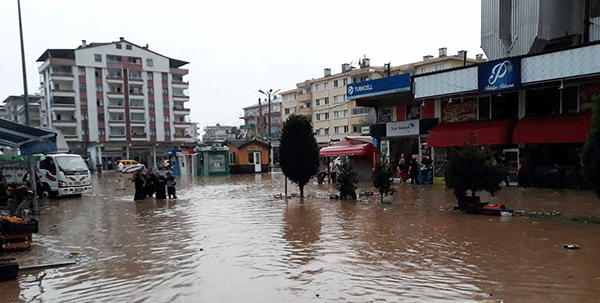 Arhavide hep oluyor