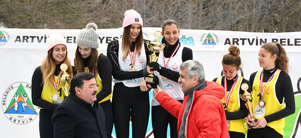 Kar voleybolu sona erdi