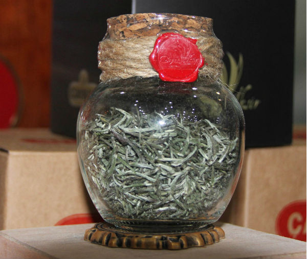 ÇAYKUR, Üreticilerden 87 kilo Beyaz Çay Aldı