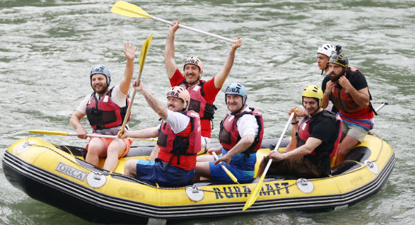 Bakan Bak, Fırtına deresinde rafting yaptı