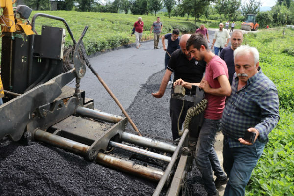 Ardeşen Belediyesi Sıcak Asfalt İçin Düğmeye Bastı