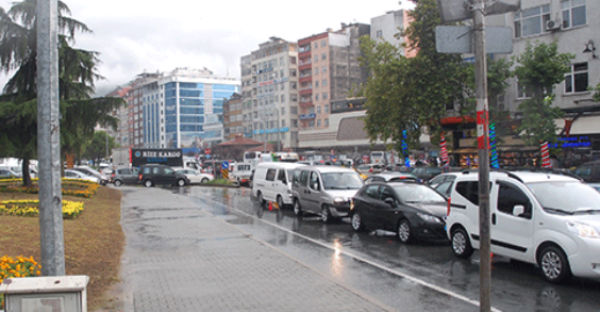 Rize, araç giriş çıkış saatlerinde yenilemeye gitti