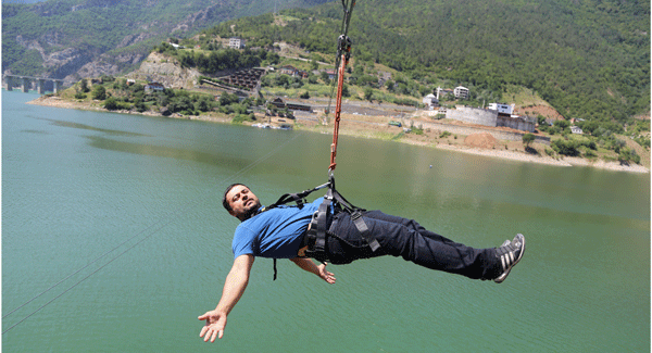 385 metrelik hatta zipline heyecanı