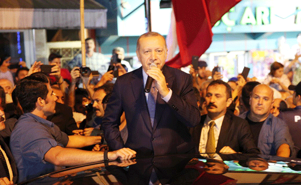Erdoğan: Onların dolarları varsa bizim de halkımız var