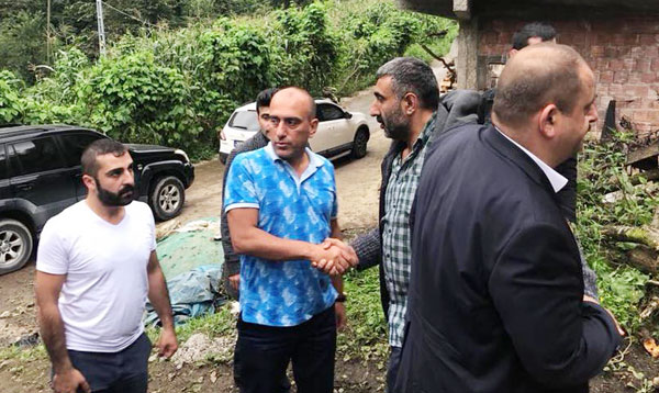 MHP İl Teşkilatı Heyelan Bölgesini Ziyaret Etti