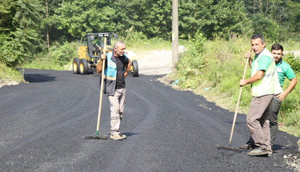 Belediyenin Asfalt Mesaisi 600 Tona ulaştı