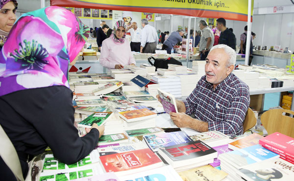 ekrana değil, birbirlerinin gözlerine baksınlar