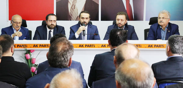 AK Partiden Muhtarlarla Bir Araya Geldi