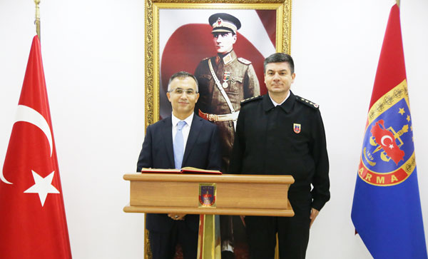 Vali Çeber, İl Jandarma Komutanlığını Ziyaret Etti