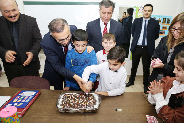 Çeberden minik Yusufa doğum günü sürprizi