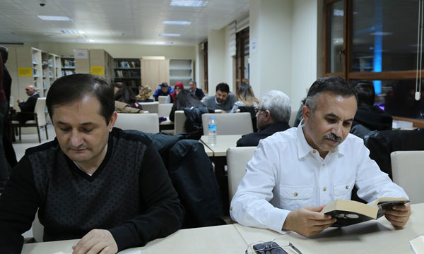 Kütüphaneye 3 saat daha mesai