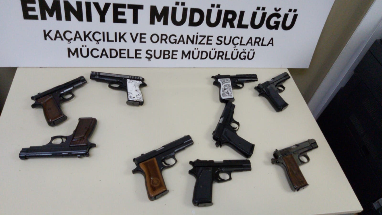 9 Silahla yakalandılar