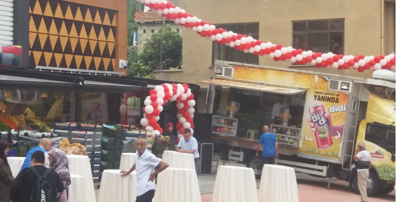 Market açılışında ÇAYKUR ikramı