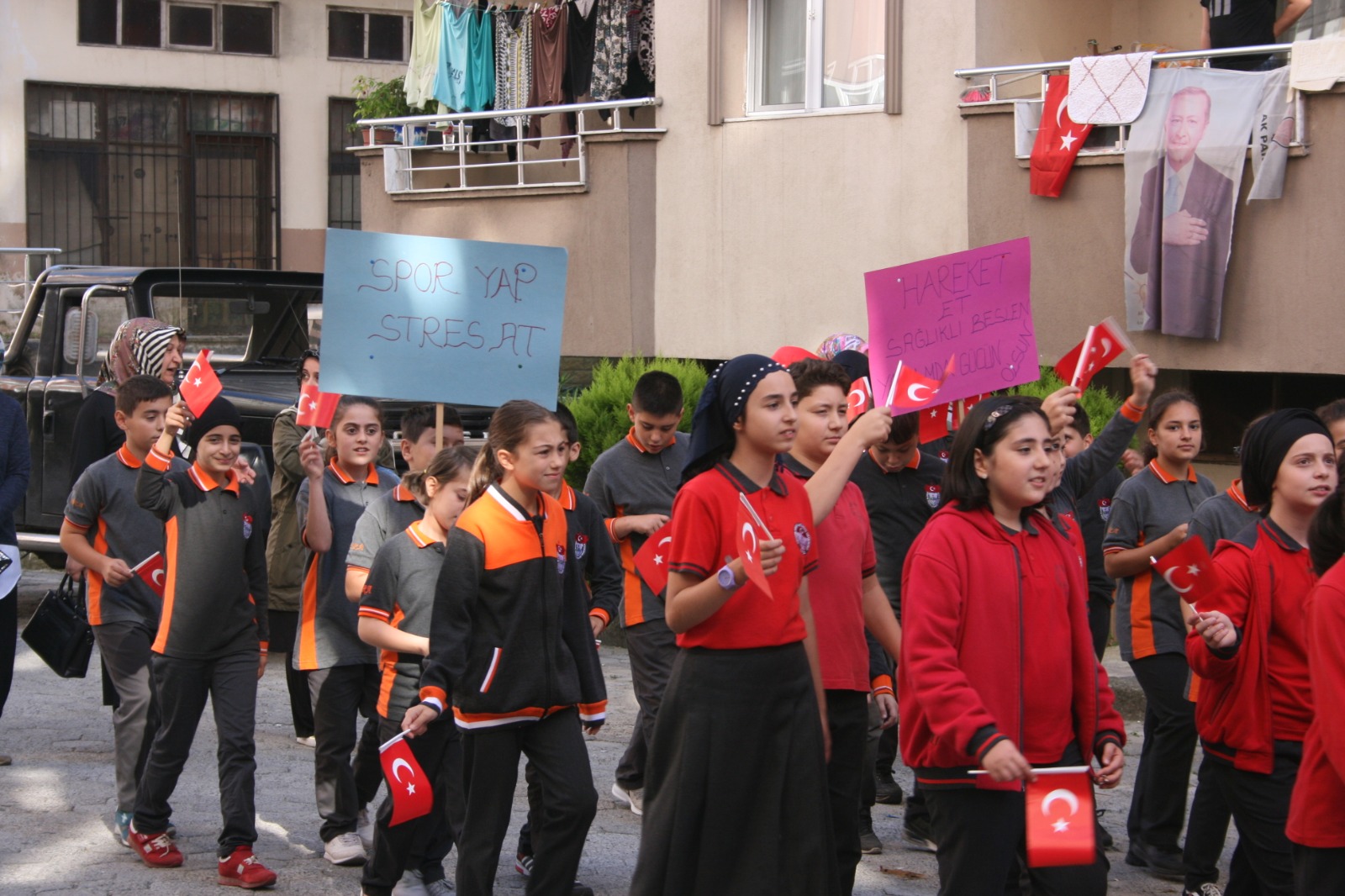 Rize Yürüyor, Sağlığını Kuruyor!