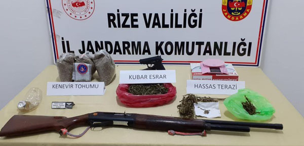 Jandarma ekipleri yine uyuşturucu aldı