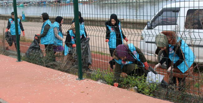 Öğrenciler Rize ye sahip çıktı