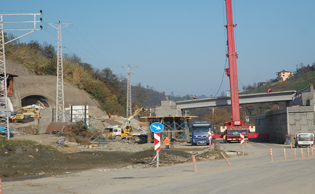 Salarha yolu kapalı