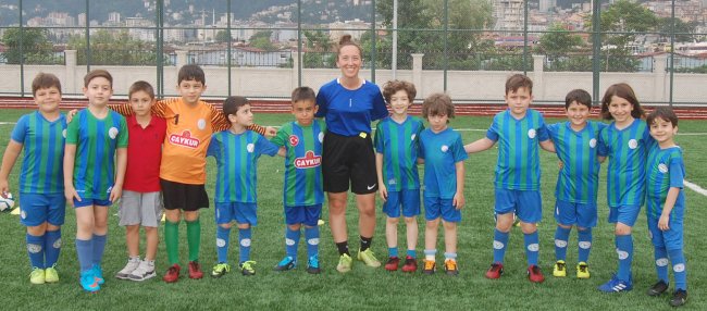 Çaykur Rizespor futbol okuluna ilgi artıyor