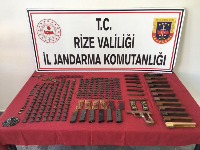 Jandarma silah atölyesini ortaya çıkardı