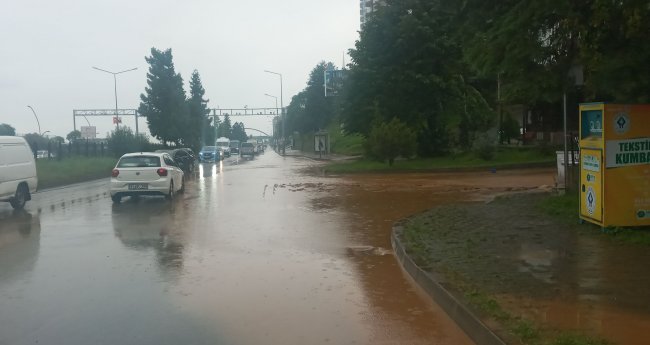 Kesintisiz yağış zararlara yol açtı