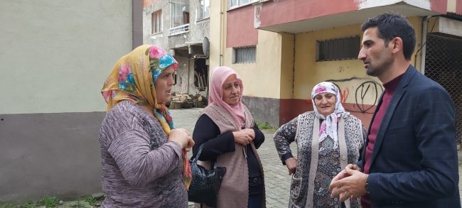 Meclis üyesi taktir topluyor