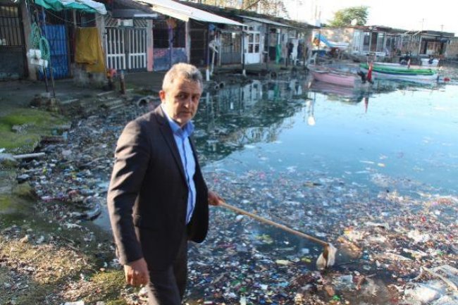 Derelere bırakılan çöpler barınaklara toplandı