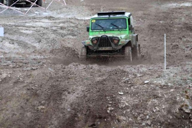 OFF-ROAD YARIŞMALARI HEYECAN YAŞATTI