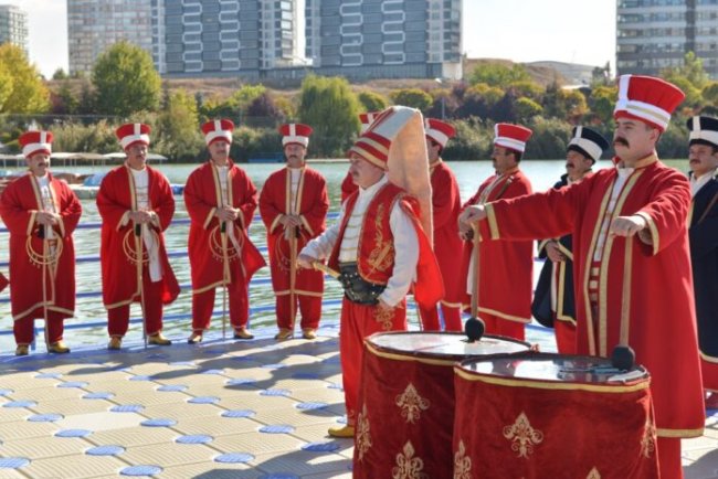 Gönüllü mehter takımı