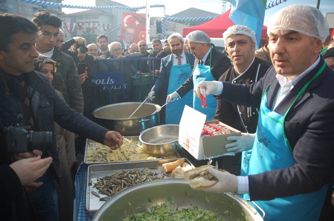 6 Hamsi festivali yarın dolgu alanında