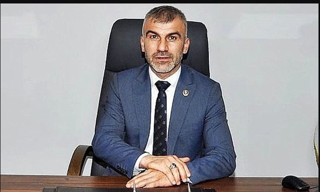 LYRİCA ÖLDÜRÜYOR