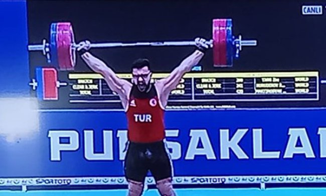 Rizeli Sporcu Onur Demirci Şampiyon Oldu