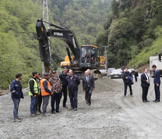 MENCURA YOLU DÜZELTİLİYOR