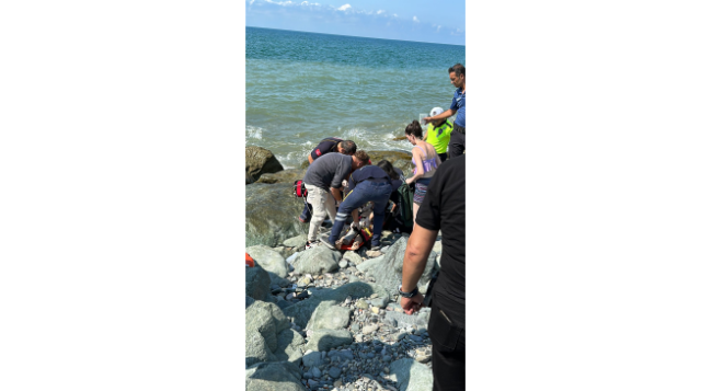Arhavi de denize giren kız çocuğu boğuldu