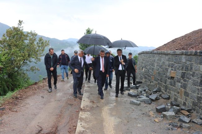 Vali Baydaş Pazar’da