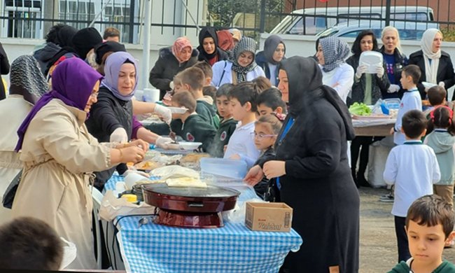 ÇAY OKULUNDAN ANLAMLI KERMES