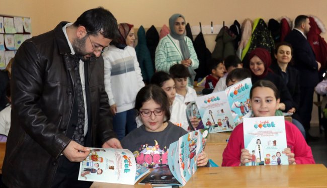 İlkokul öğrencilerine “Sağlık Çocuk Dergisi” dağıtıldı