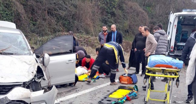 Rize'de trafik kazası: iki yaralı