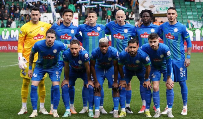 RİZESPOR PLAKAYA ODAKLI