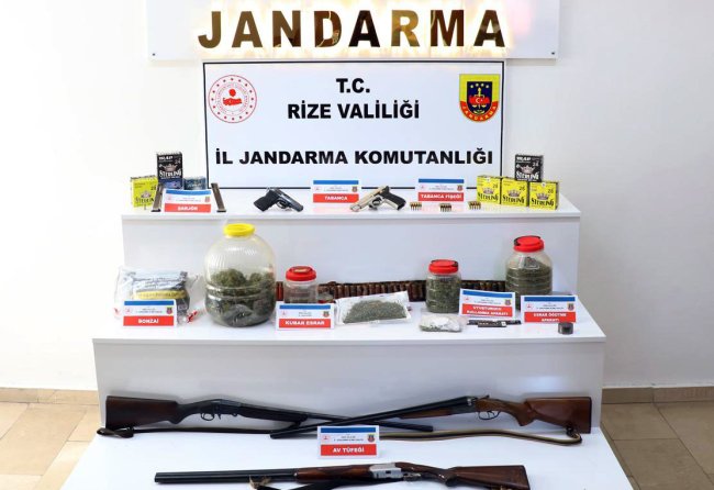 Jandarma operasyonunda uyuşturucu ve kuş türleri ele geçirildi