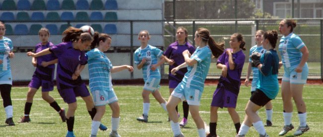 BAYANLARDA U17 HEYECANI