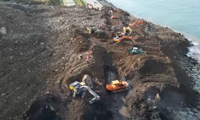SAHİL YOLU TEK ŞERİTTEN AÇILDI
