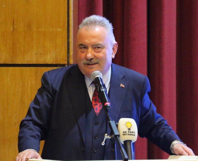 AK PARTİ İL VE İLÇE DANIŞMA MECLİS TOPLANTISINI YAPTI