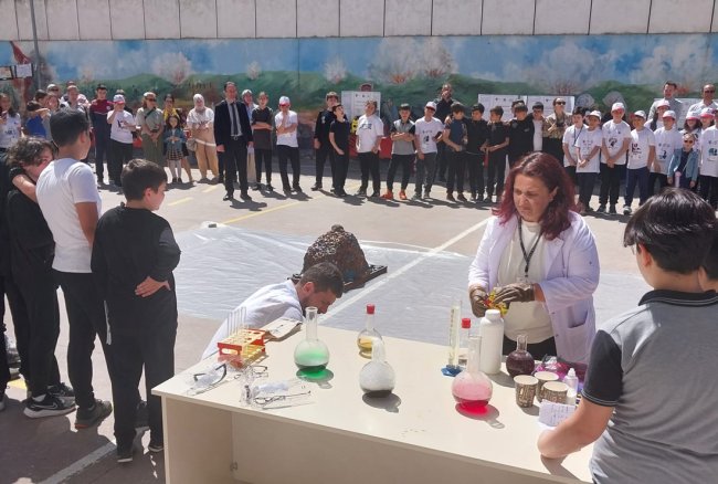 BOĞAZ ORTAOKULUNDA ETKİNLİK GÖZ DOLDURDU