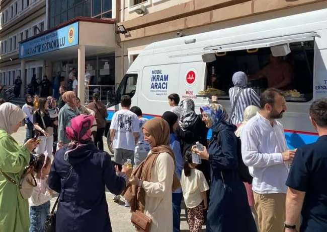 Gönüllere Dokunan Hizmet