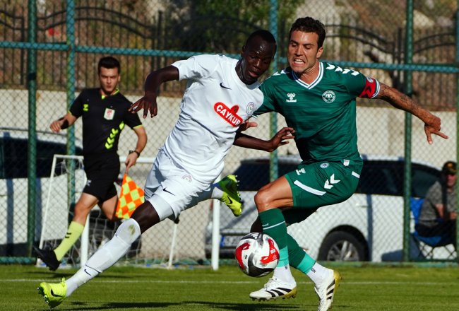 RİZESPOR HAZIRLIK MAÇLARINDAN DERS ÇIKARTIYOR